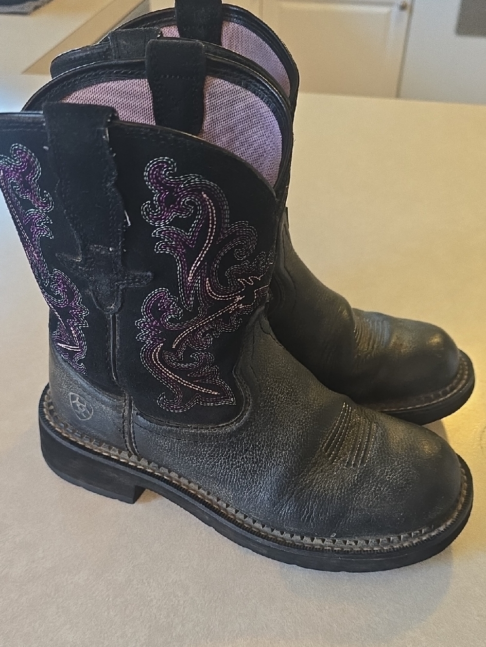 Womens Ariat Black Leather Western Boots with Pink Interior
